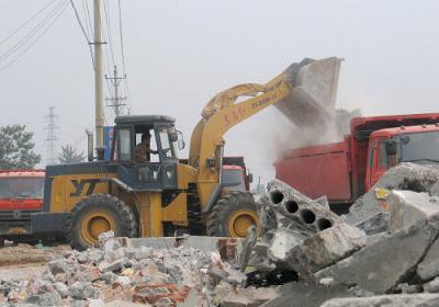 四海逸家小區(qū)建渣清運(yùn)